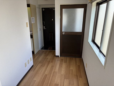 【居間・リビング】 | ビバリーヒルズ岸里東