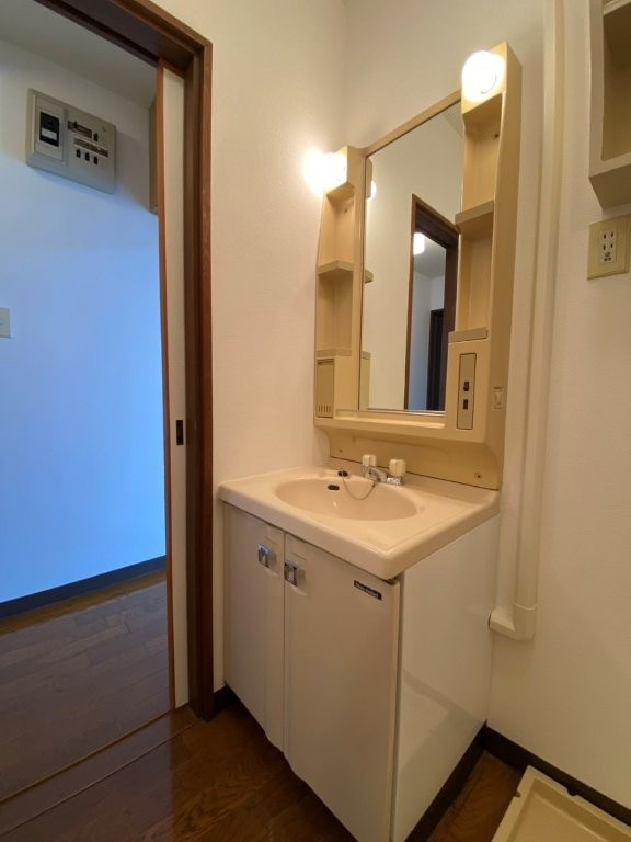 マンションストークの独立洗面台