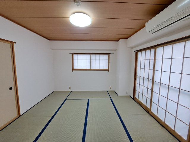 エスポワール新潟の和室