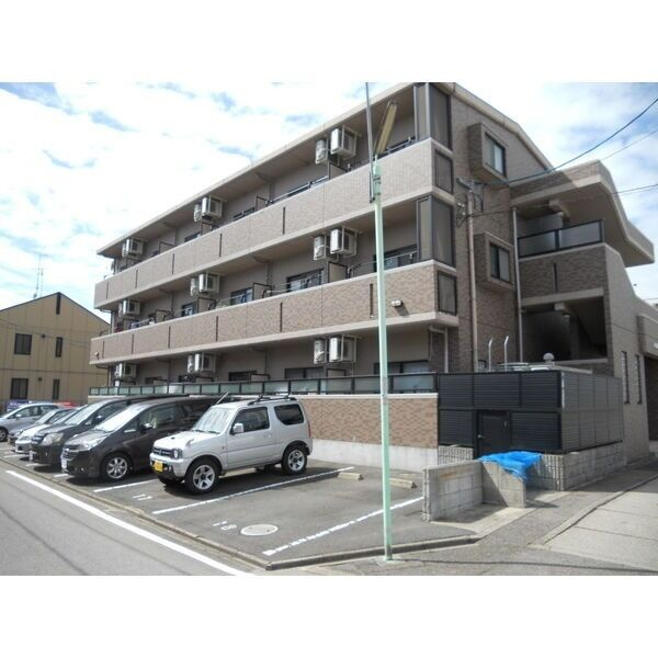 ホーメスト鳥羽見の外観