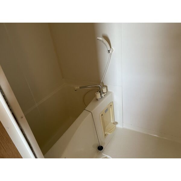 ホーメスト鳥羽見の浴室