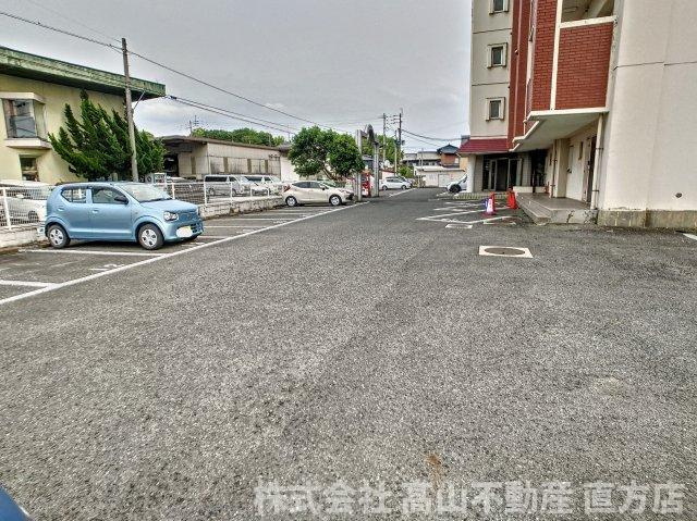 サンビーム直方の駐車場