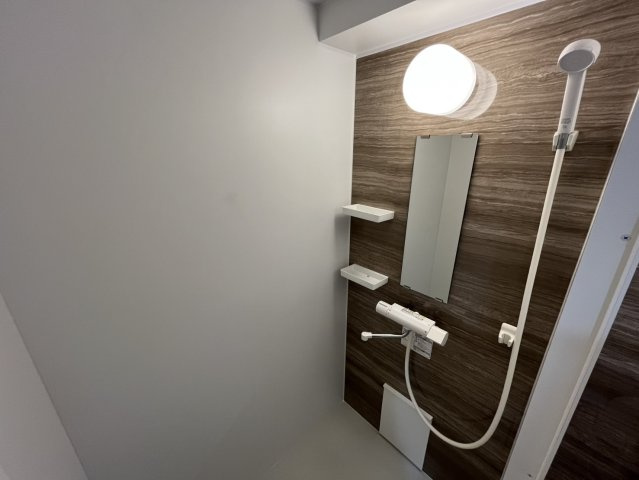 深江ビルの浴室