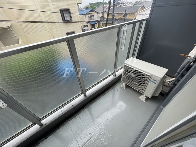 ＧＡＲＤＥＮ　ＣＯＵＲＴ　ＦＵＮＡＢＡＳＨＩのバルコニー