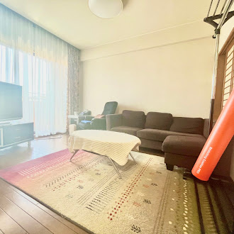 ロイヤルシャトー高丘東　中央区高丘北一丁目の居間・リビング|広々としたリビングです