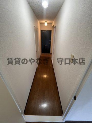 【玄関】 | リバティーコート