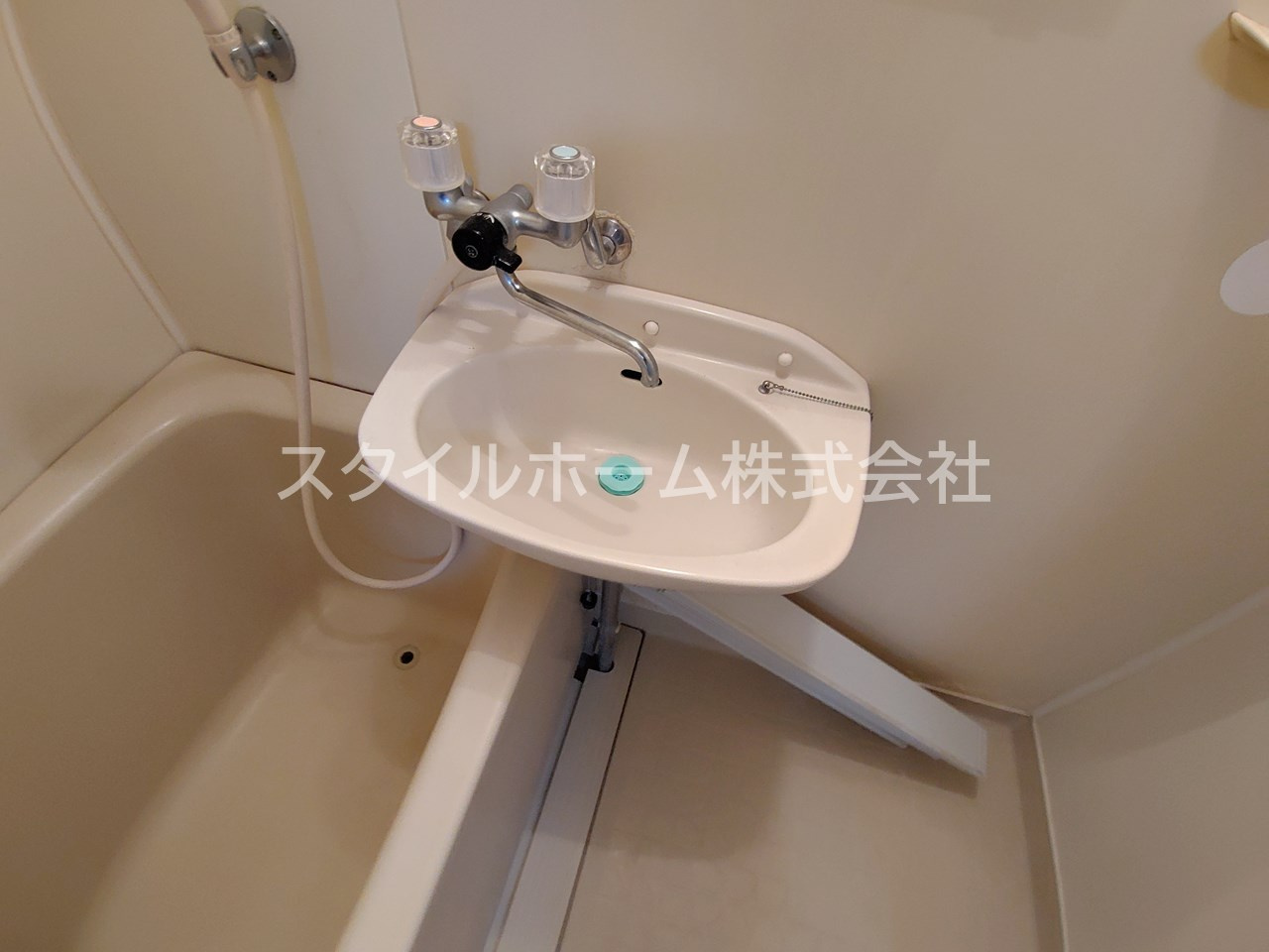 レスカール二本松の洗面所|広い洗面スペース