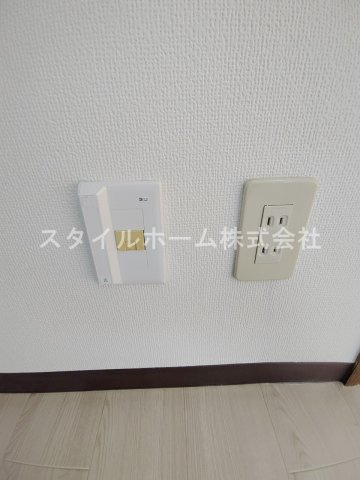 クレストコートの設備|別部屋写真です。