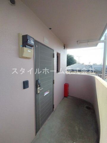 クレストコートのその他|玄関