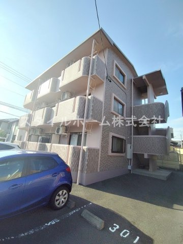 クレストコートの外観|落ち着いた雰囲気の外観です