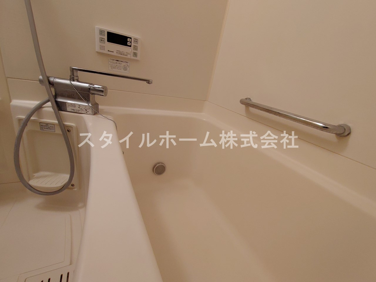 春日グリーンフラッツの浴室