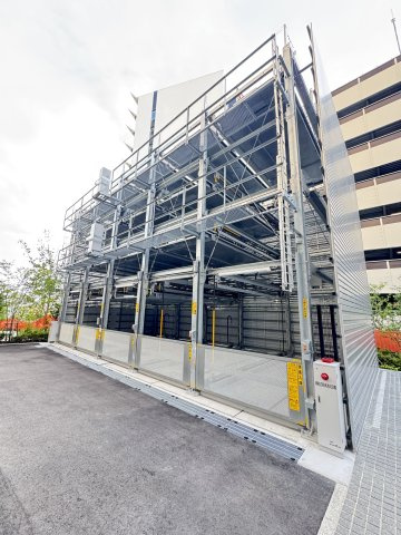 ベイシティタワーズ神戸EASTの駐車場