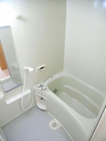 ユイロン・栄の浴室|お風呂です