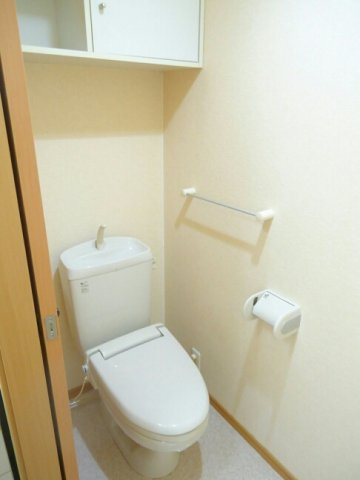 ユイロン・栄のトイレ|清潔感のあるトイレです