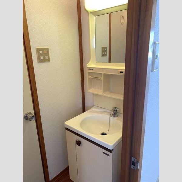 マンションとよかわの洗面所