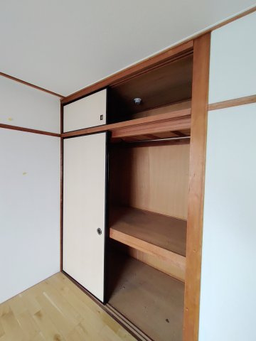 山本ビルの収納