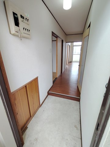 山本ビルの玄関