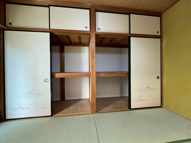 飯村南４丁目貸家の和室