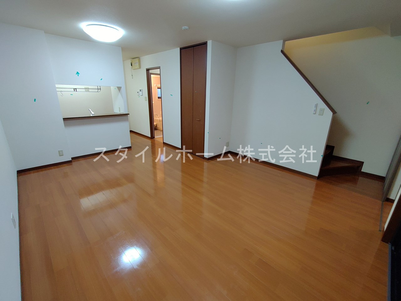 グランドヒルズBの居間・リビング