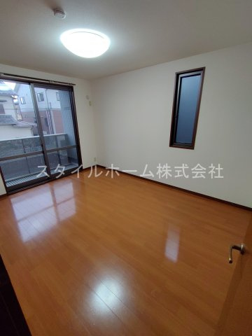 グランドヒルズBの居間・リビング