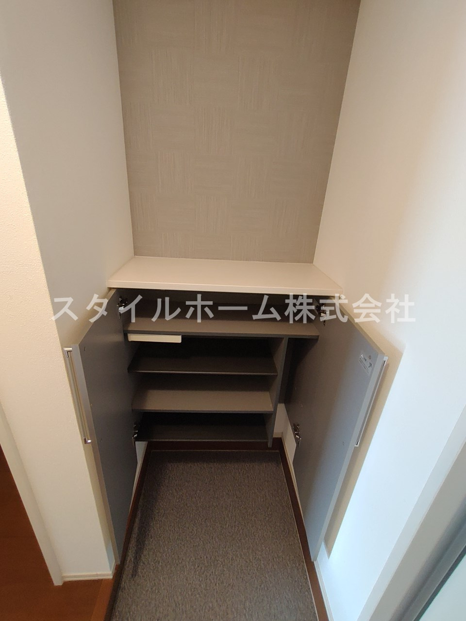 Ｂｌａｎｃ　ＶｉｌｌａｇｅBの玄関|別部屋写真です。