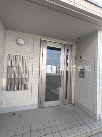 Ｂｌａｎｃ　ＶｉｌｌａｇｅBのエントランス|別部屋写真です。