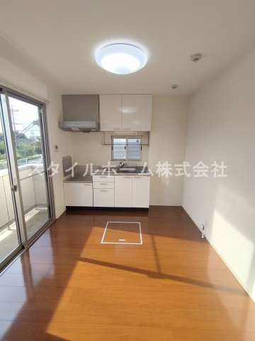 Ｂｌａｎｃ　ＶｉｌｌａｇｅBの居間・リビング|別部屋写真です。