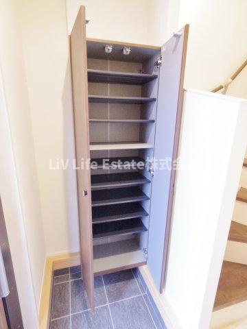 光町2丁目戸建の収納