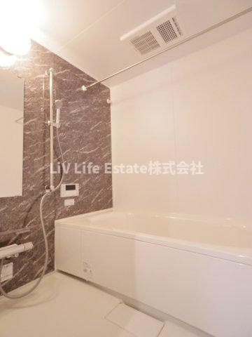 光町2丁目戸建の浴室