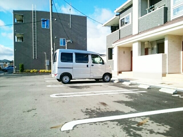 グレーシア光Ⅴの駐車場