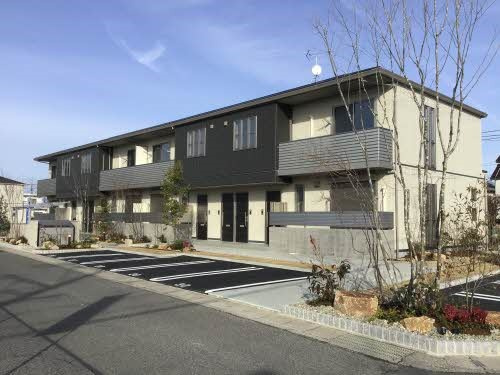 シャーメゾンガーデンズ福富西 A棟の外観