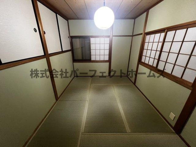 磯島元町戸建　賃貸の和室|日本らしい落ち着いた雰囲気の和室です