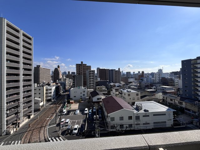 クレストコート観音平和大通りの展望|広電＆幹線道路沿いの角地のため、見通しのよい眺望です。陽当たり・風通しも良好！です。