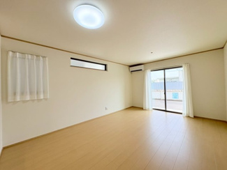 【居間・リビング】 | 川越市郭町2丁目　新築分譲　「本川越駅」徒歩21分　敷地32坪　【川越小学区】