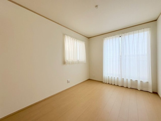 【洋室】 | 川越市郭町2丁目　新築分譲　「本川越駅」徒歩21分　敷地32坪　【川越小学区】