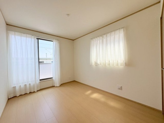 【洋室】 | 川越市郭町2丁目　新築分譲　「本川越駅」徒歩21分　敷地32坪　【川越小学区】