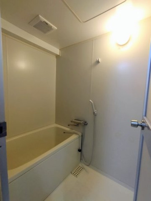 【浴室】 | イースト海南