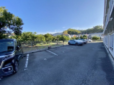 【駐車場】 | イースト海南