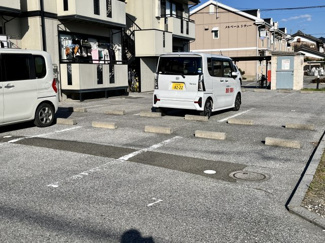 【駐車場】