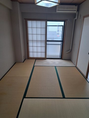 エスポワール新潟の和室