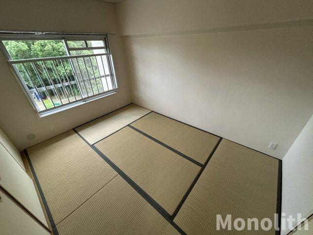 泉北鴨谷台３丁6号棟の和室