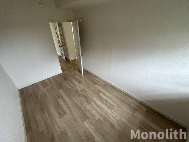 泉北鴨谷台３丁6号棟の洋室