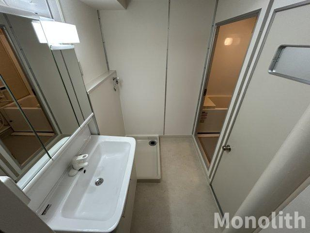 泉北鴨谷台３丁6号棟の洗面所