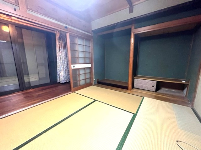 松山市石手4丁目の和室