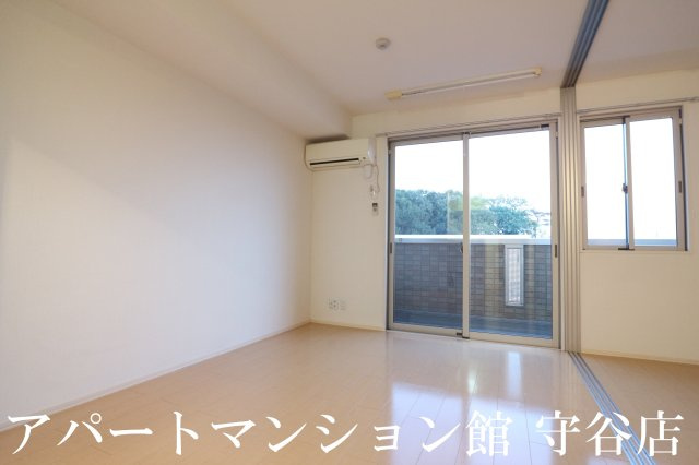 グランドソレーユの居間・リビング