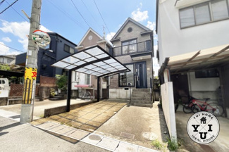 【外観】 | 宇治市木幡檜尾　中古戸建 | 最寄り駅はJR『木幡駅』徒歩8分です。京阪『木幡駅』へも徒歩10分でアクセスできるので通勤や通学にも便利な立地です。