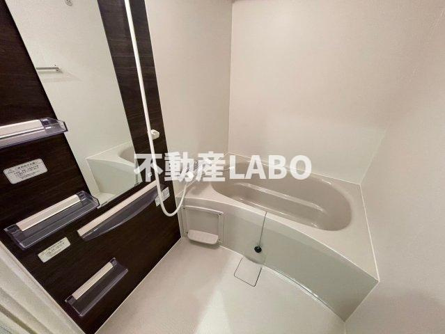 セレニテ難波ミラク壱番館の浴室