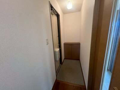 【玄関】 | ベガ堀町 | 玄関