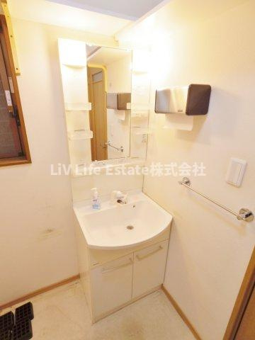 小川西町３丁目戸建ての洗面所