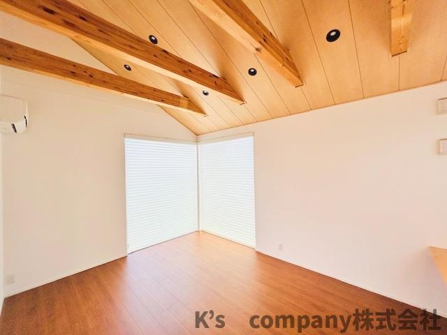 ◎藤沢市辻堂東海岸2丁目　中古戸建の居間・リビング|リビングスペース広々21帖♪天井高で開放感のある空間です♪